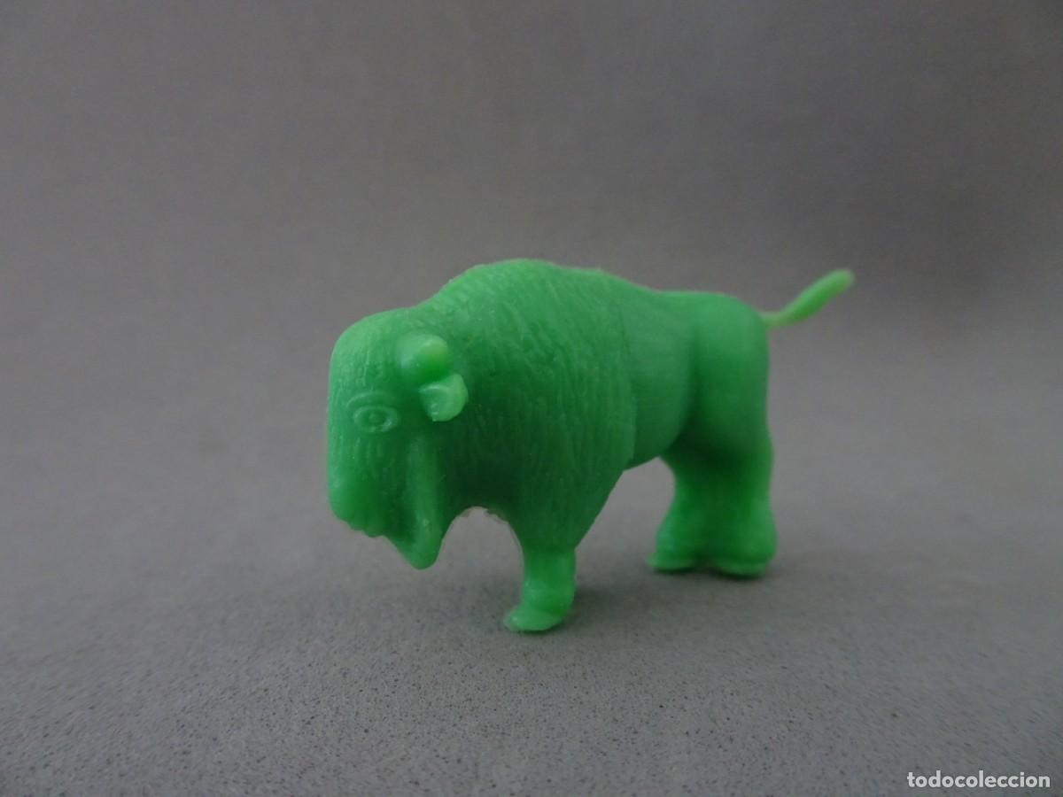 Figuras de Goma y PVC: Figura Dunkin Helados Ol&aacute; Coleccion Animales Salvages