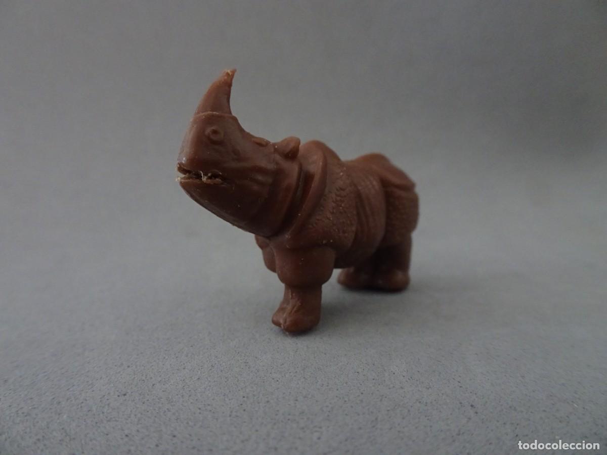 Figuras de Goma y PVC: Figura Dunkin Helados Ol&aacute; Coleccion Animales Salvages