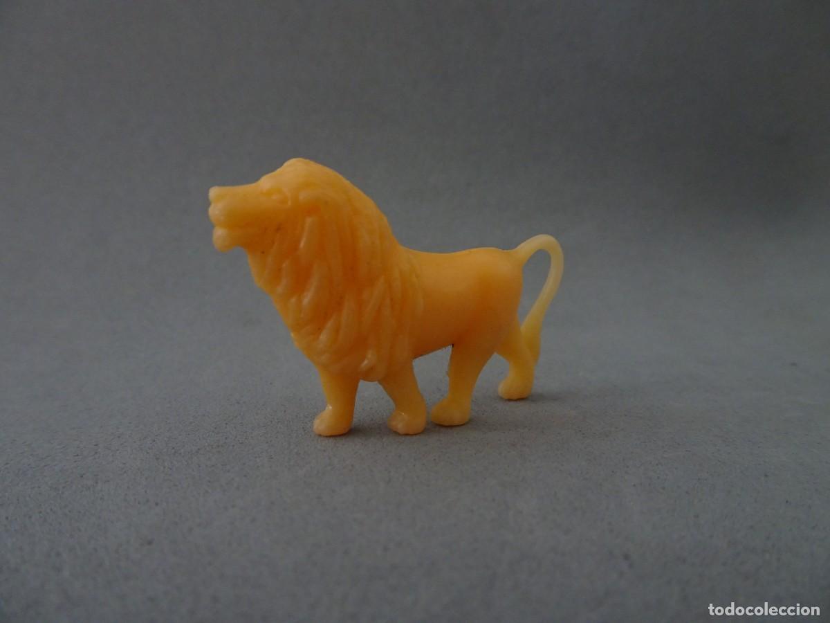 Figuras de Goma y PVC: Figura Dunkin Helados Ol&aacute; Coleccion Animales Salvages