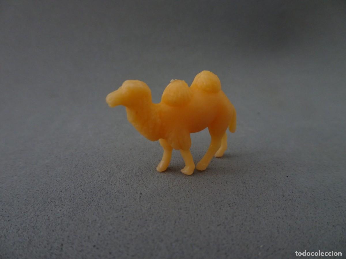 Figuras de Goma y PVC: Figura Dunkin Helados Ol&aacute; Coleccion Animales Salvages