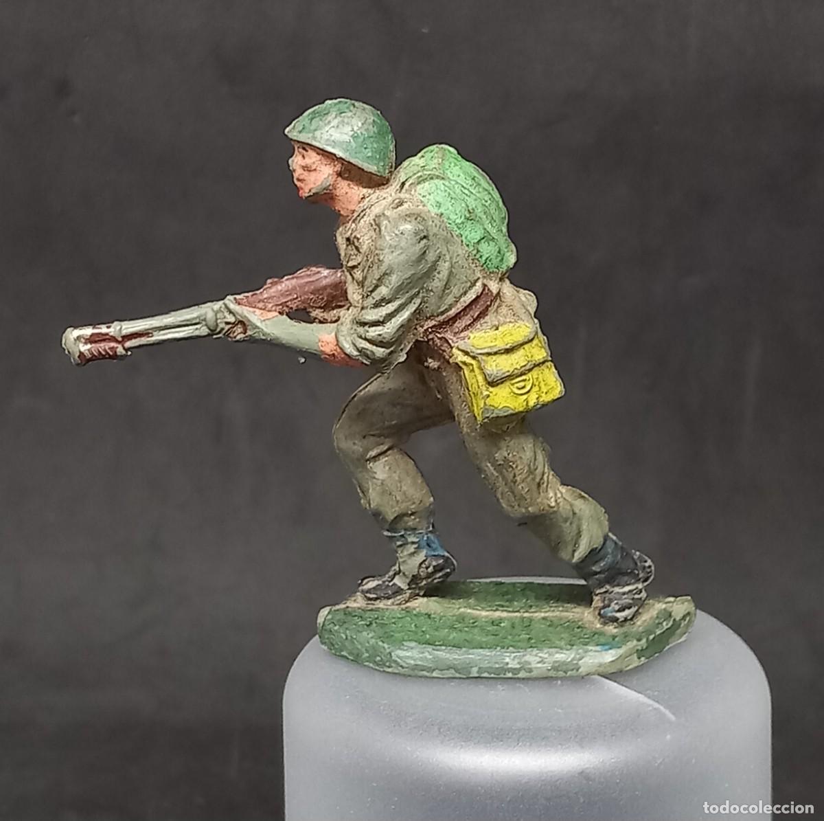 Figuras de Goma y PVC: PECH SOLDADO AMERICANO EN COMBATE GOMA DE 2&ordf; GUERRA MUNDIAL RIFLE ORIGINAL A&Ntilde;OS 50-60 PTOY