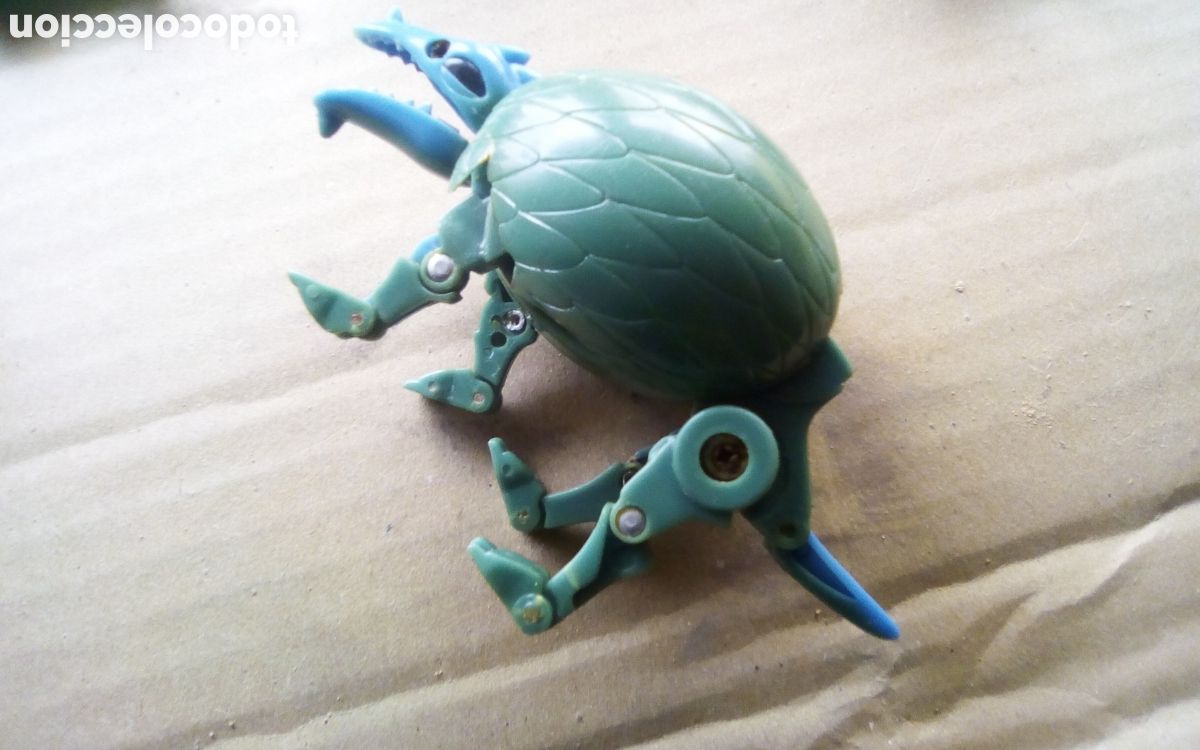 Figuras de Goma y PVC: Huevox promocional Phoskitos. Huevos transformers monstruos, color verde. A&ntilde;os 90. Mide 5,5 cm.
