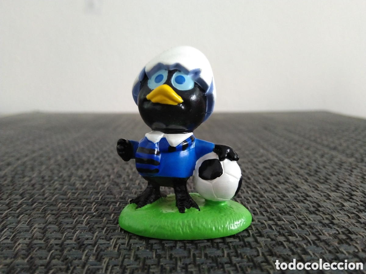 Figuras de Goma y PVC: FIGURA PVC CALIMERO DE PAGOT SERIES DIBUJOS ANIMADOS A&Ntilde;OS 80 90 TV TELEVISION FUTBOLISTA