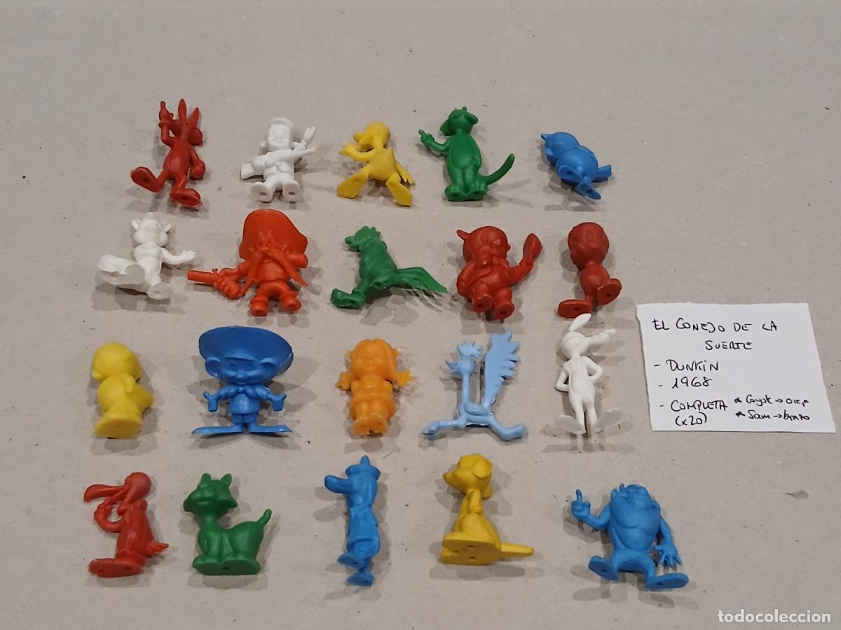 Rubber and PVC Figures: Figuras pl&aacute;stico (tipo Premium Dunkin). El conejo de la suerte 1968 completa