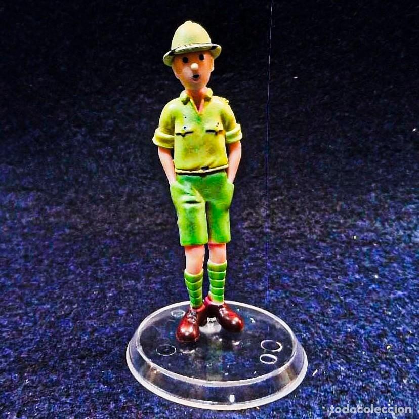Figuras de Borracha e PVC: TINTIN CON EQUIPO DE EXPLORADOR. PVC. MED. 9 X 2,5 CMS. CON PEANA. PRECINTADO