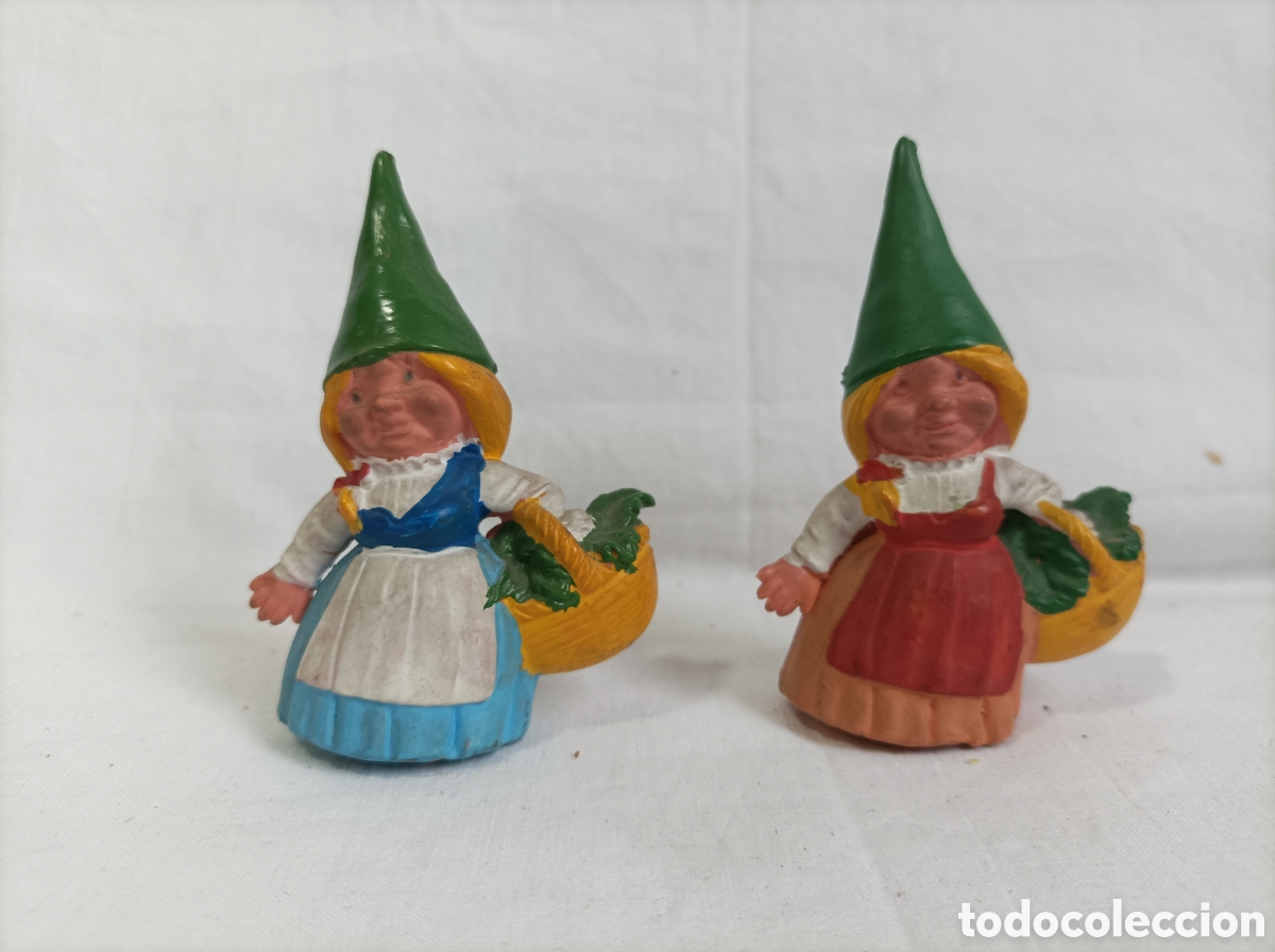 Figurines en Caoutchouc et PVC: Lisa con cesta. Dos pintadas de diferentes colores. DAVID EL GNOMO. BRB. TVE