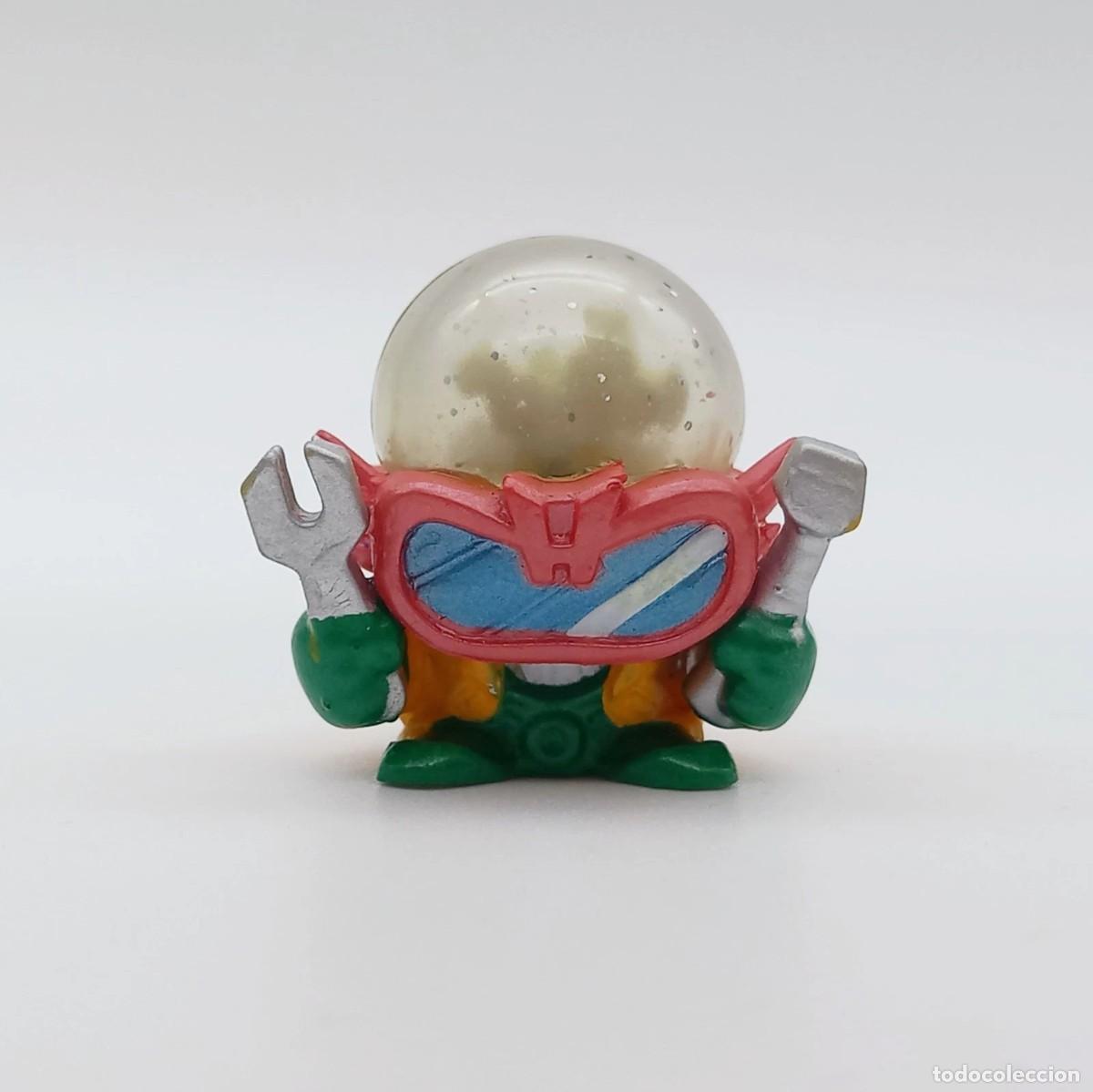 Figuras de Goma y PVC: Mu&ntilde;eco raro SuperThings Doctor Volt Ultra Rare Magic Box Toys Superzings original