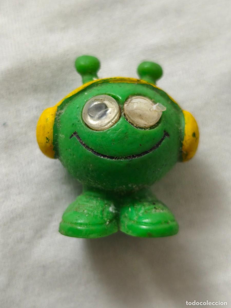 Figuras de Borracha e PVC: Figura astrosniks bully verde estado normal