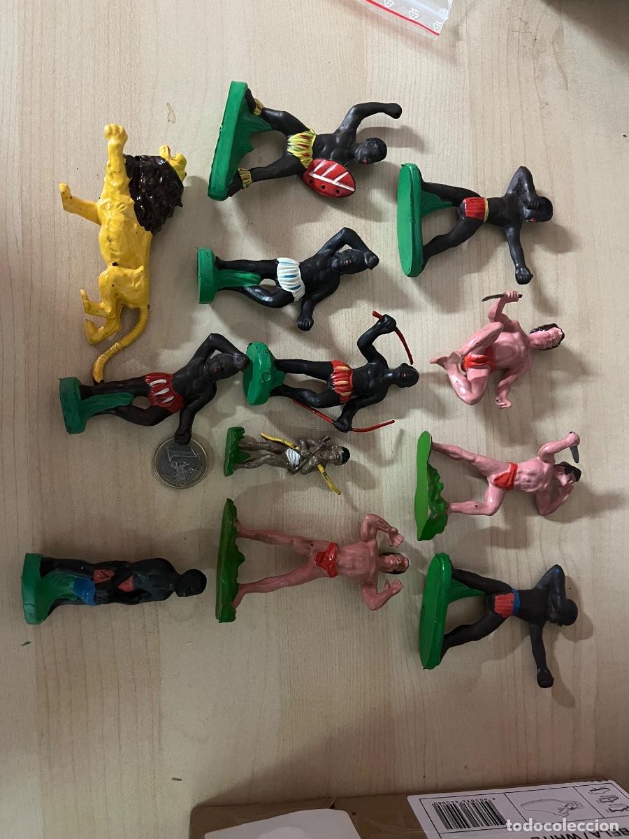 Figuras de Goma y PVC: Tarzan africanos en goma Original de Alemania 1970/75 . Soldados alemanes