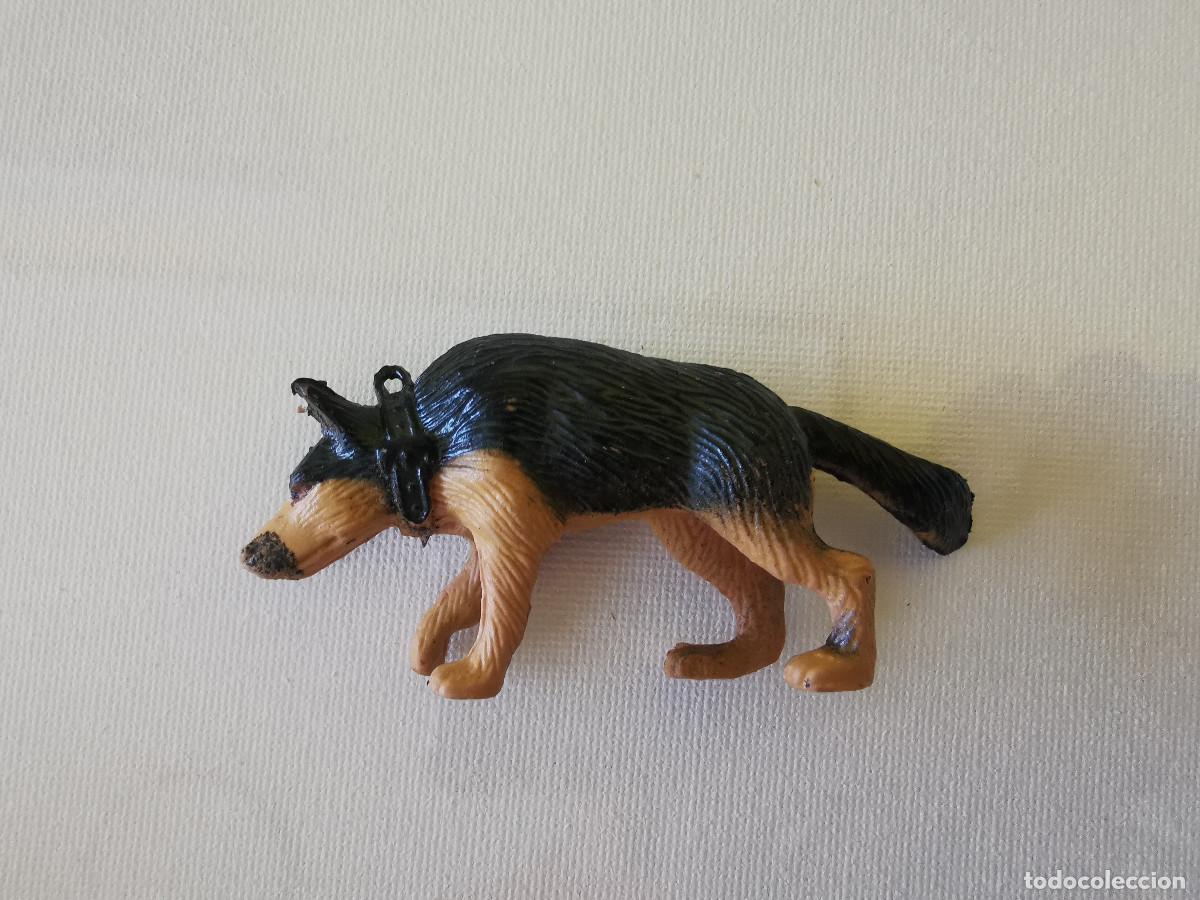 Figuras de Goma y PVC: Madelman Perro lobo / Perro polic&iacute;a