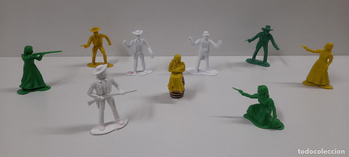 Figuras de Goma y PVC: BANDIDOS Y PERSONAJES . ASALTO A LA DILIGENCIA . GOMARSA MOLDE REAMSA . PLASTICO MONOCOLOR . A&Ntilde;OS 70