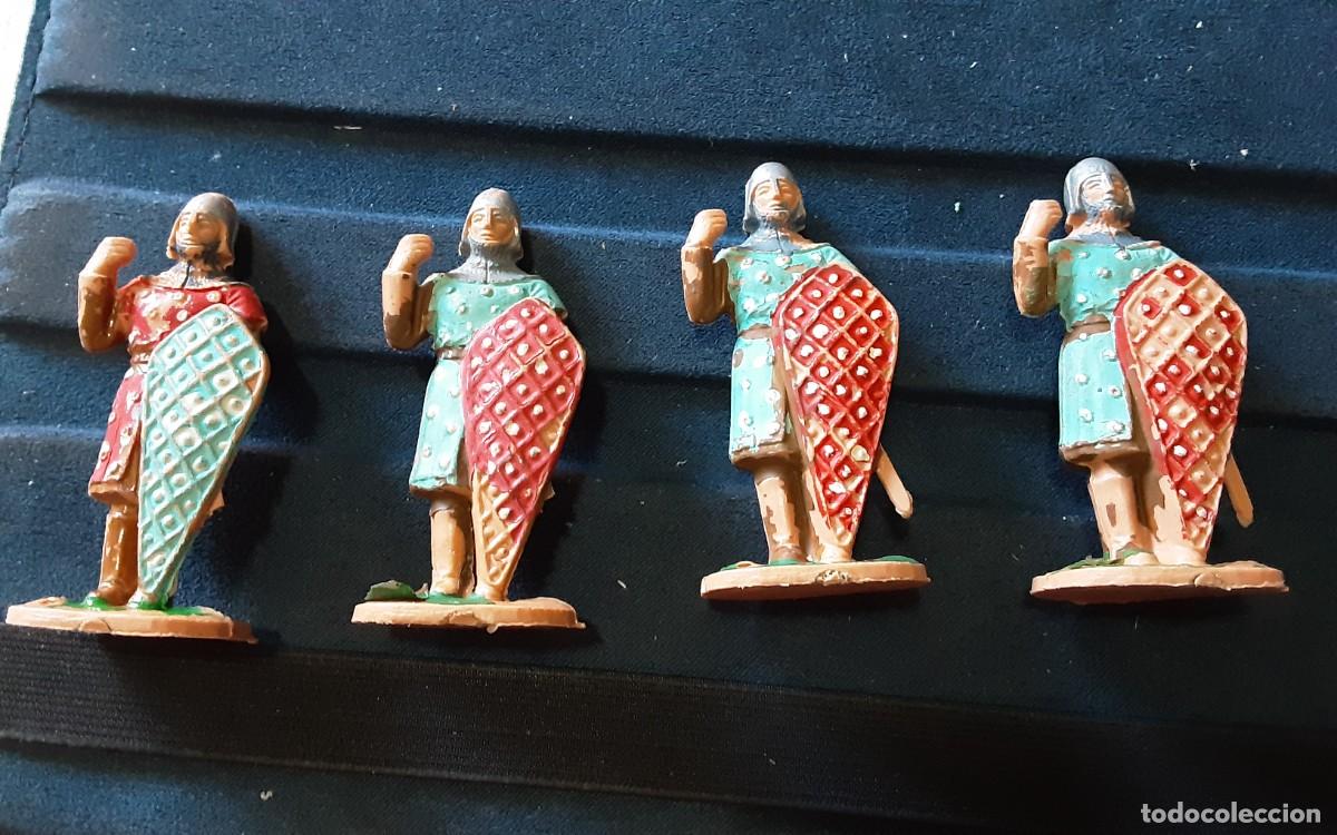 Figuras de Goma y PVC: Figuras jecsan corte feudal