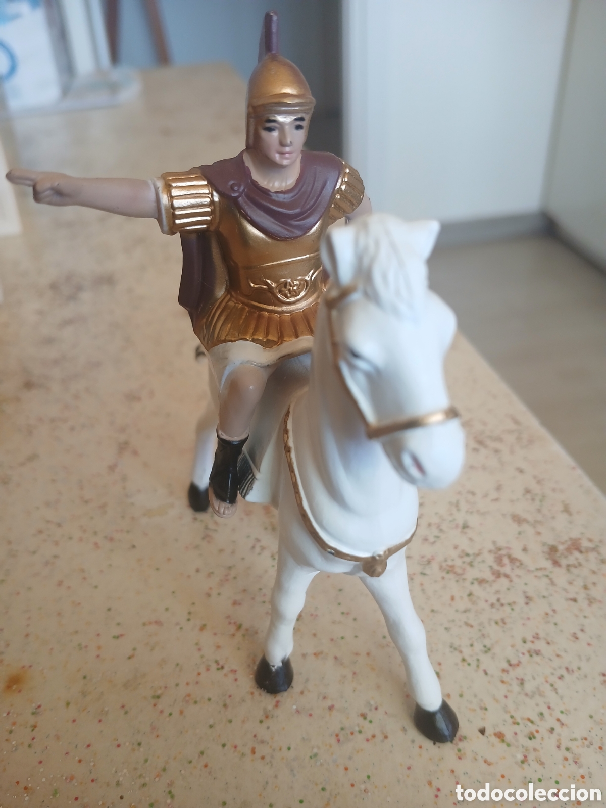 Figuras de Goma y PVC: Romano a caballo para colecion