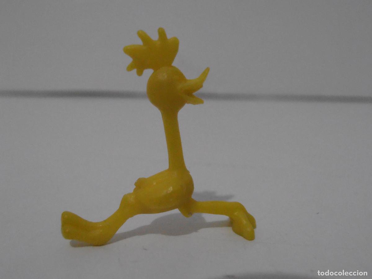 Figuras de Goma y PVC: FIGURA DUNKIN, CORRECAMINOS WARNER, AMARILLO
