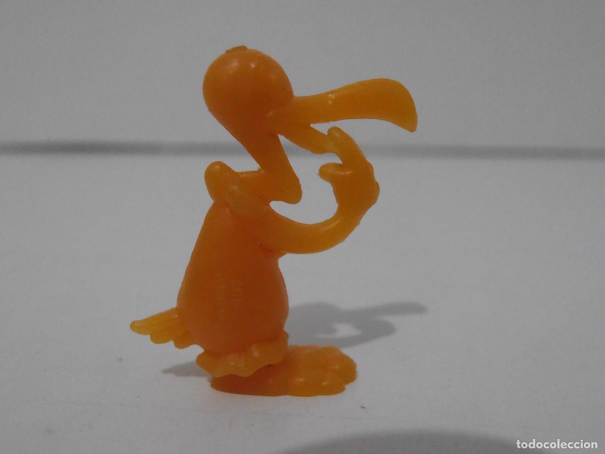 Figuras de Goma y PVC: FIGURA DUNKIN, BUITRE BEAKY WARNER, NARANJA