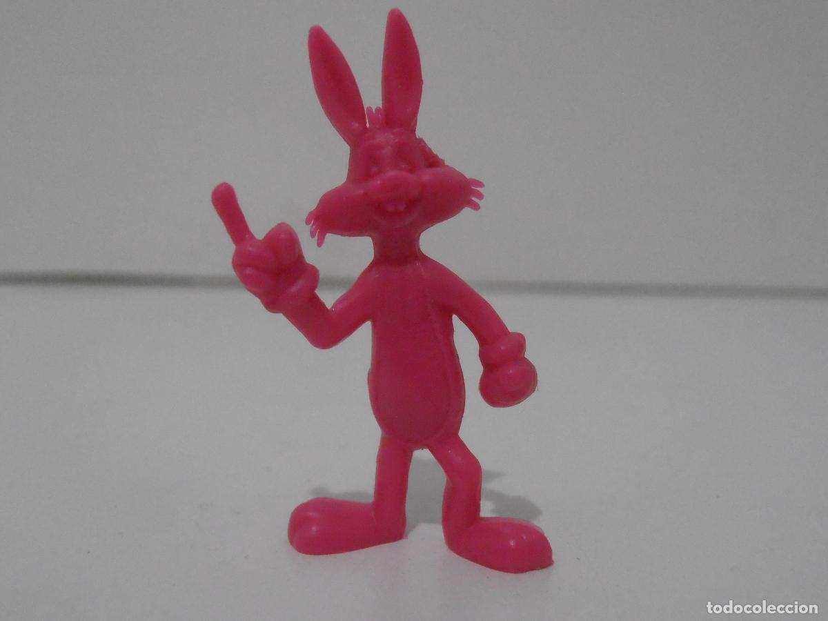 Rubber and PVC Figures: FIGURA DUNKIN, BUGS BUNNY WARNER, ROSA