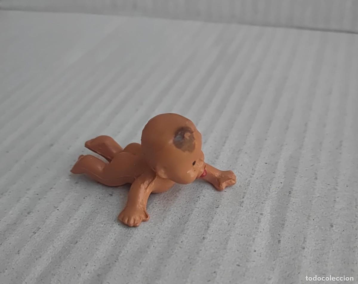 Figuras de Borracha e PVC: Figura beb&eacute; en miniatura - sin marca