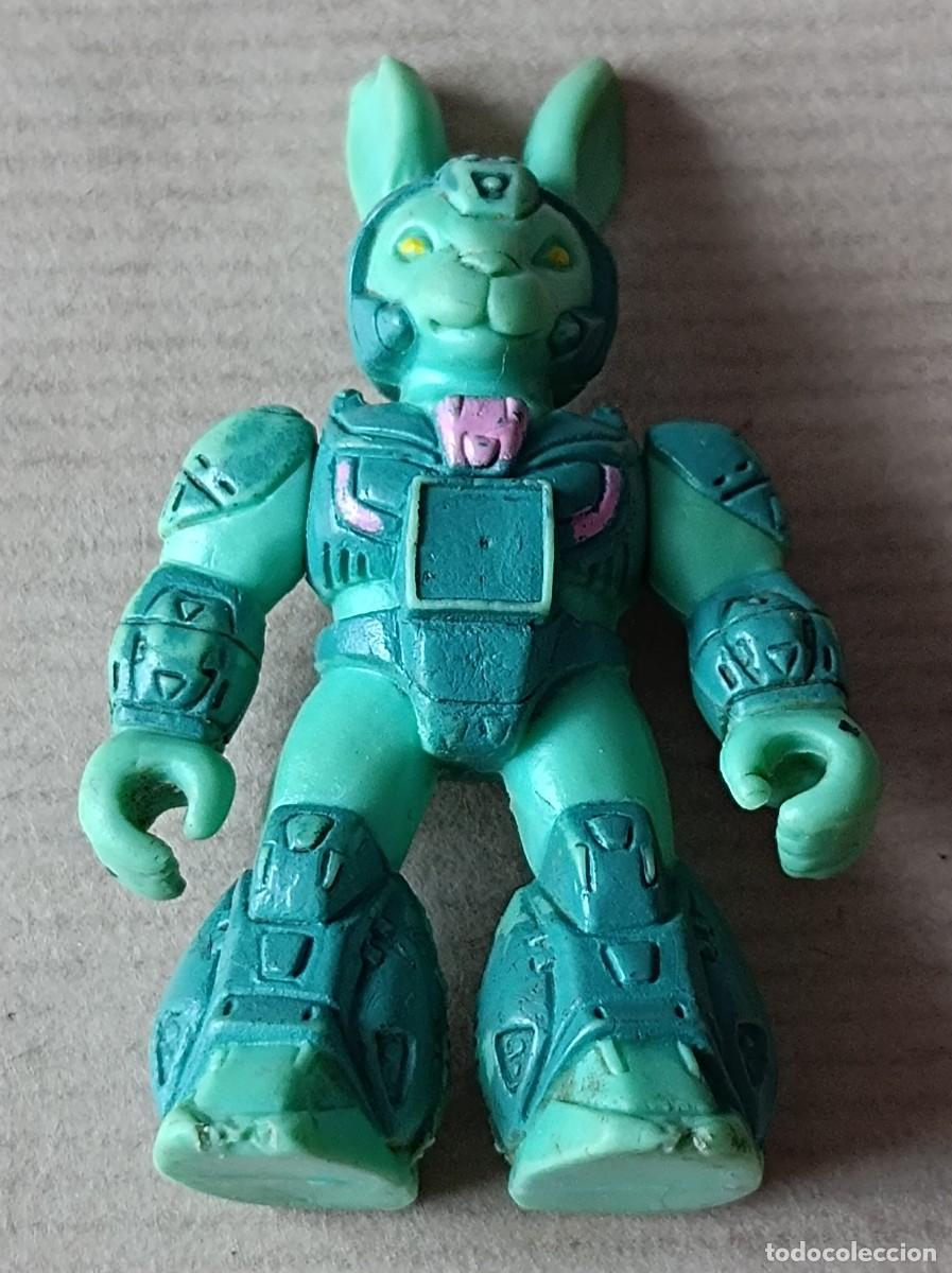 Figuras de Goma y PVC: FIGURA SERIE BESTIAS DE COMBATE HARE RAZING RABBIT