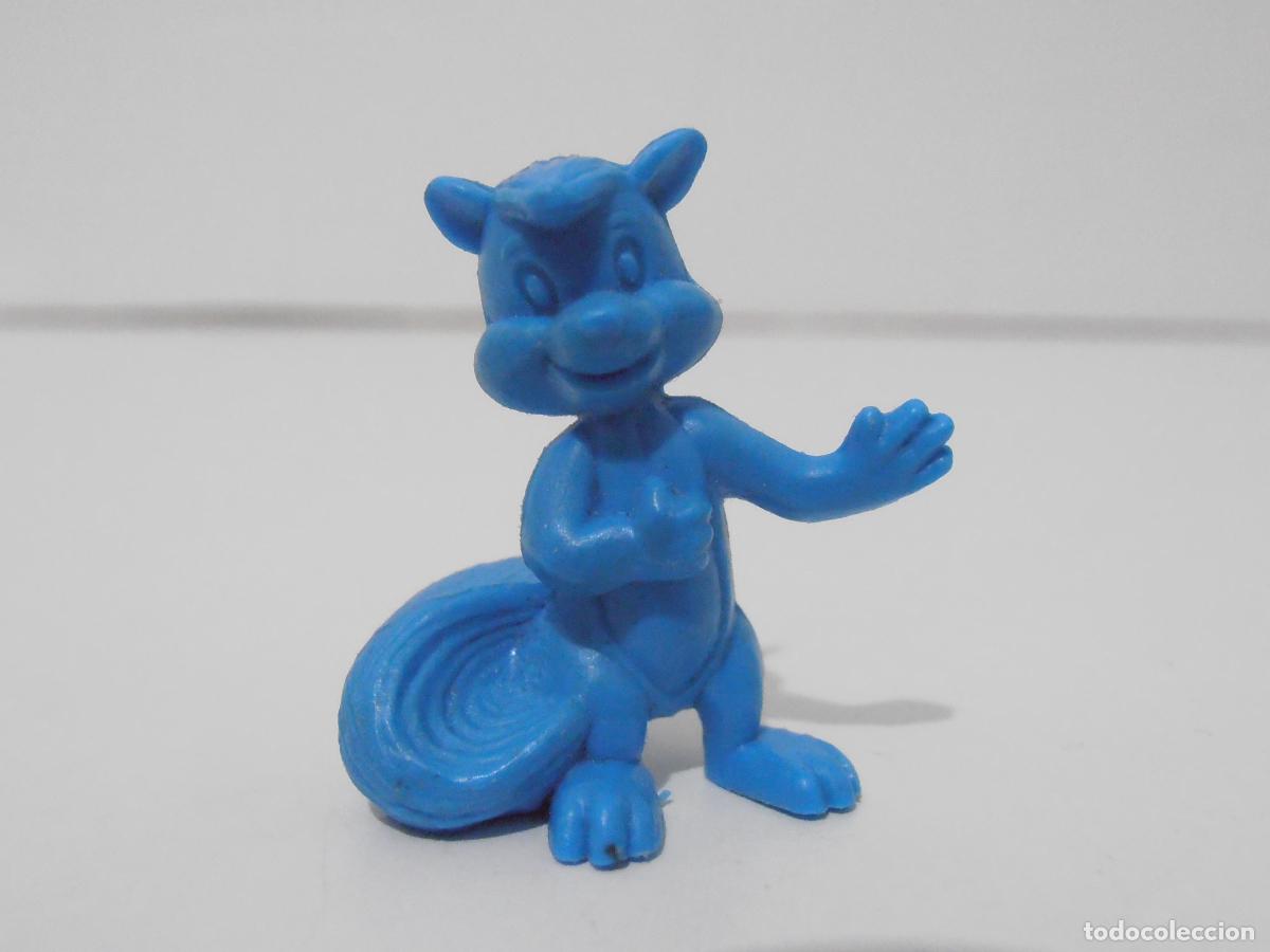 Figurines en Caoutchouc et PVC: FIGURA DUNKIN, PEPE LE PEW WARNER, AZUL