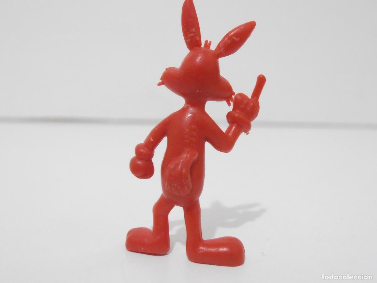 Figuras de goma y PVC: FIGURA DUNKIN, BUGS BUNNY WARNER, ROJO - Foto 2