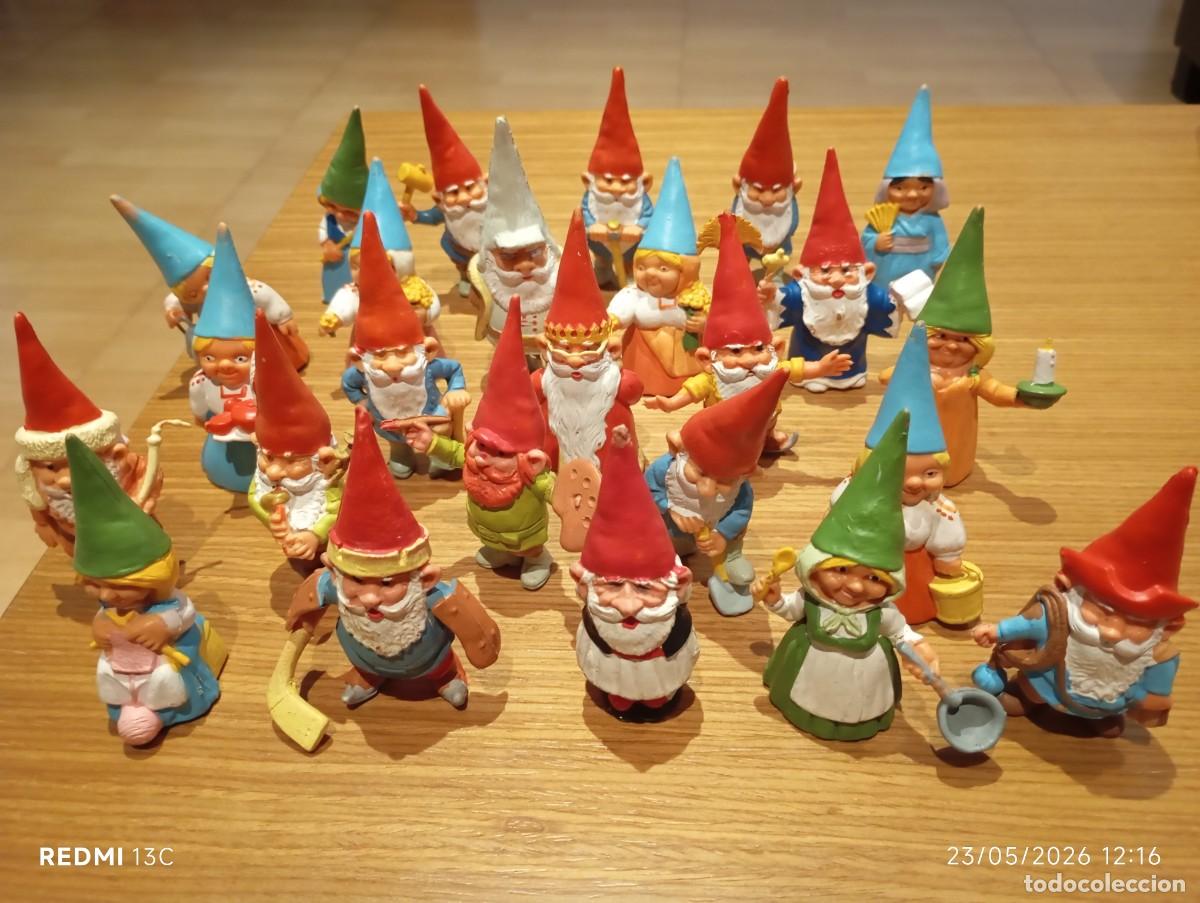 Figuras de Goma y PVC: lote de 25 gnomos pvc