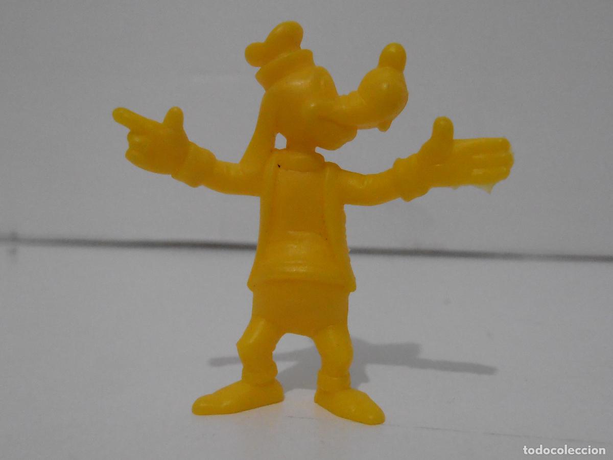 Figuras de Goma y PVC: FIGURA DUNKIN PREMIUM DISNEY GOOFY, AMARILLO