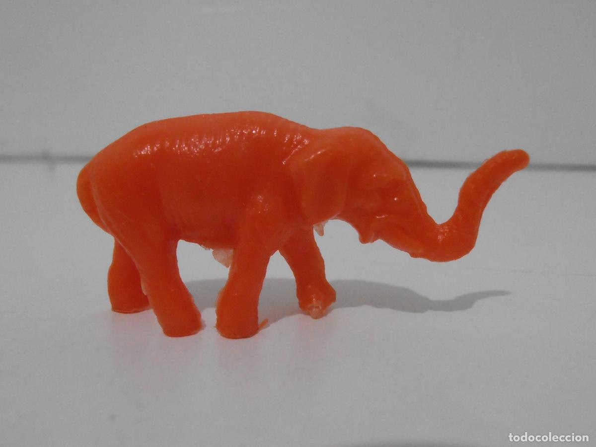 Figuras de Goma y PVC: FIGURA DUNKIN ELEFANTE LEVANTA TROMPA, NARANJA