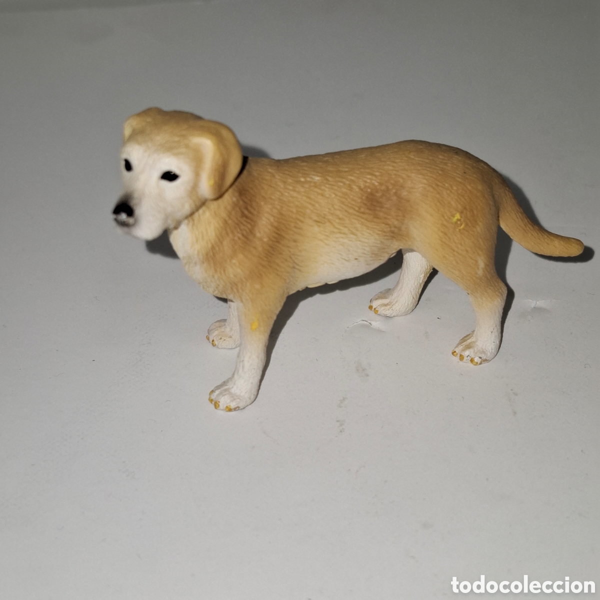 Figuras de Goma y PVC: PERRO LABRADOR FIGURA DE PVC MADE IN GERMANY SCHLEICH SERIE ANIMALES DOM&Eacute;STICOS