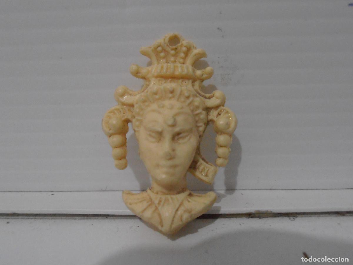 Figuras de Goma y PVC: FIGURA CHICA ORIENTAL KIOSCO A&Ntilde;OS 70