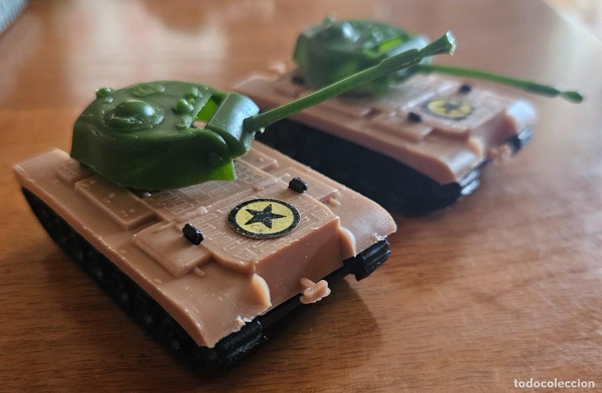 Figuras de Goma y PVC: Lote 2 tanques americanos estilo Montaplex Monta-Plex Monta Man - raros dif&iacute;ciles