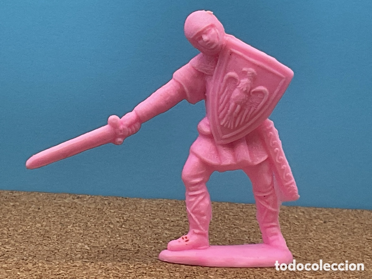 Figuras de Goma y PVC: ANTIGUA FIGURA EN PLASTICO MONOCOLOR DE GUERRERO MEDIEVAL.