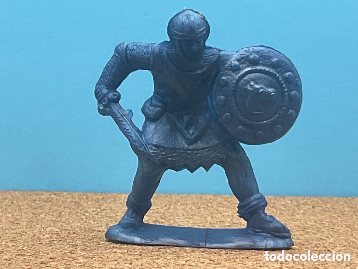 Figuras de Goma y PVC: ANTIGUA FIGURA EN PLASTICO MONOCOLOR DE GUERRERO MEDIEVAL.