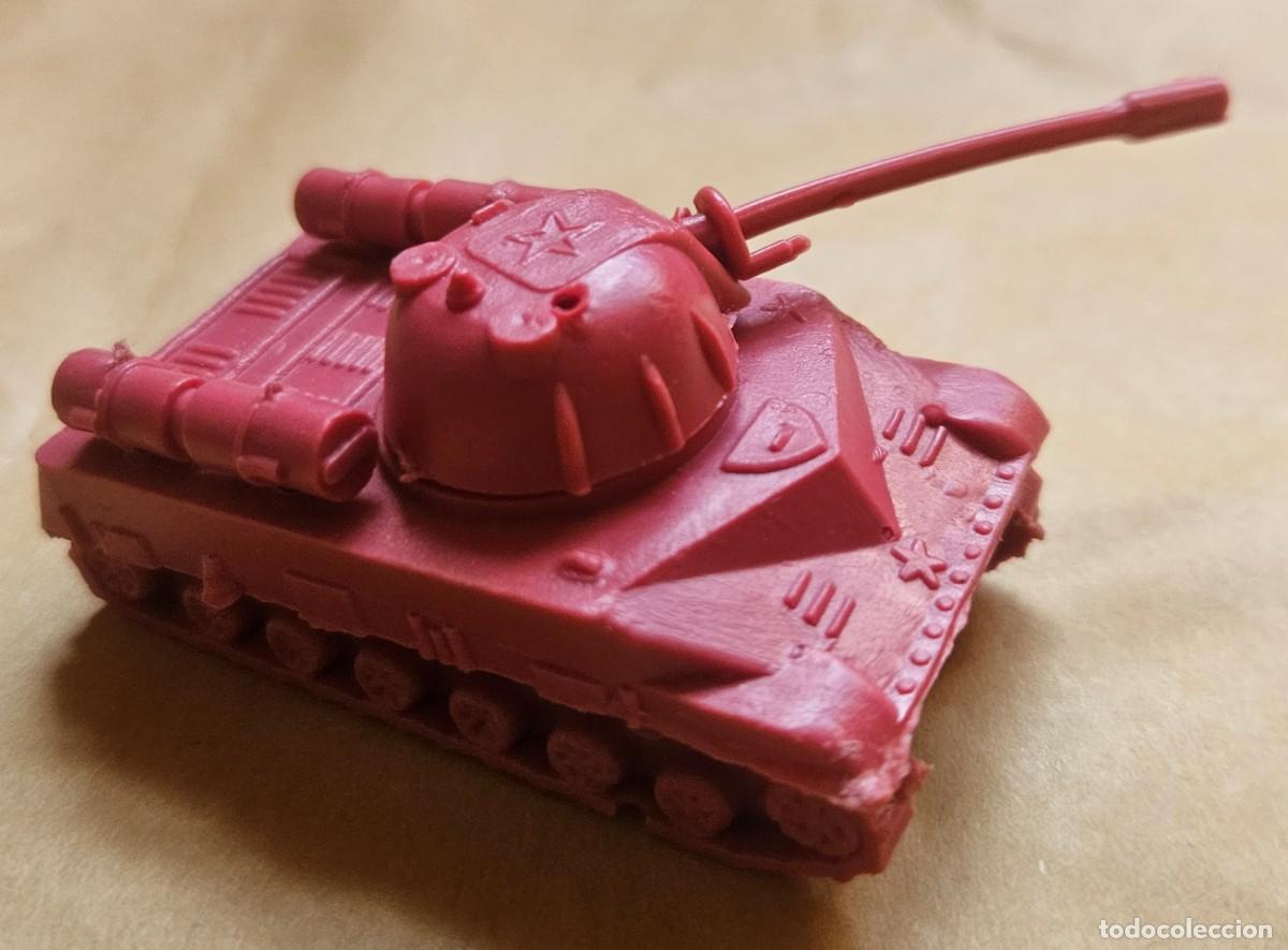 Figuras de Goma y PVC: Stalin Tank tanque Rusia Uni&oacute;n Sovi&eacute;tica URSS color rojo claro Montaplex Monta-Plex