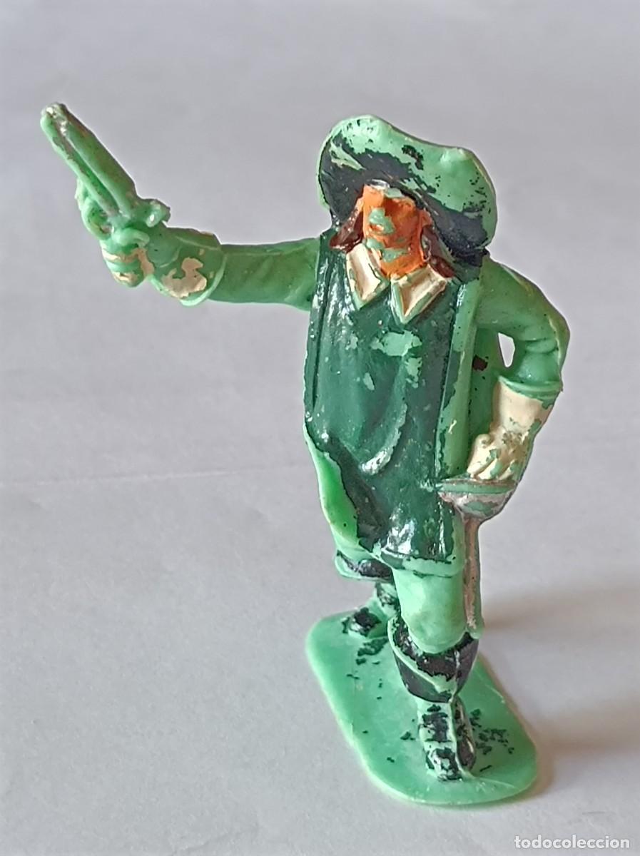 Figuras de Goma y PVC: FIGURA MOSQUETERO DE PL&Aacute;STICO FABRICANTE JECSAN SERIE MOSQUETEROS