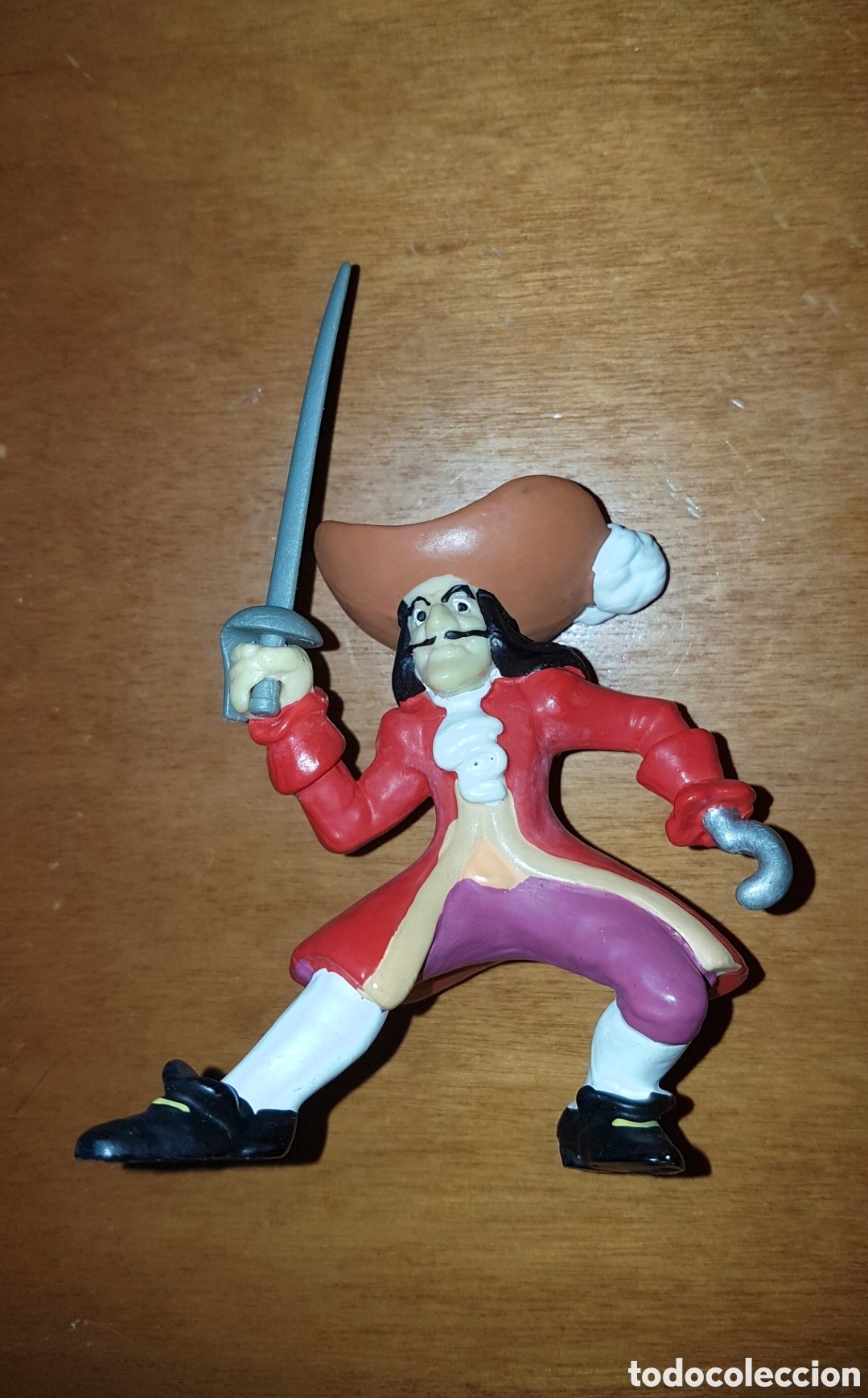 Figuras de Goma y PVC: Figura pvc goma Capit&aacute;n Garfio Bullyland dif&iacute;cil encontrar con la espada mu&ntilde;eco Disney Peter Pan
