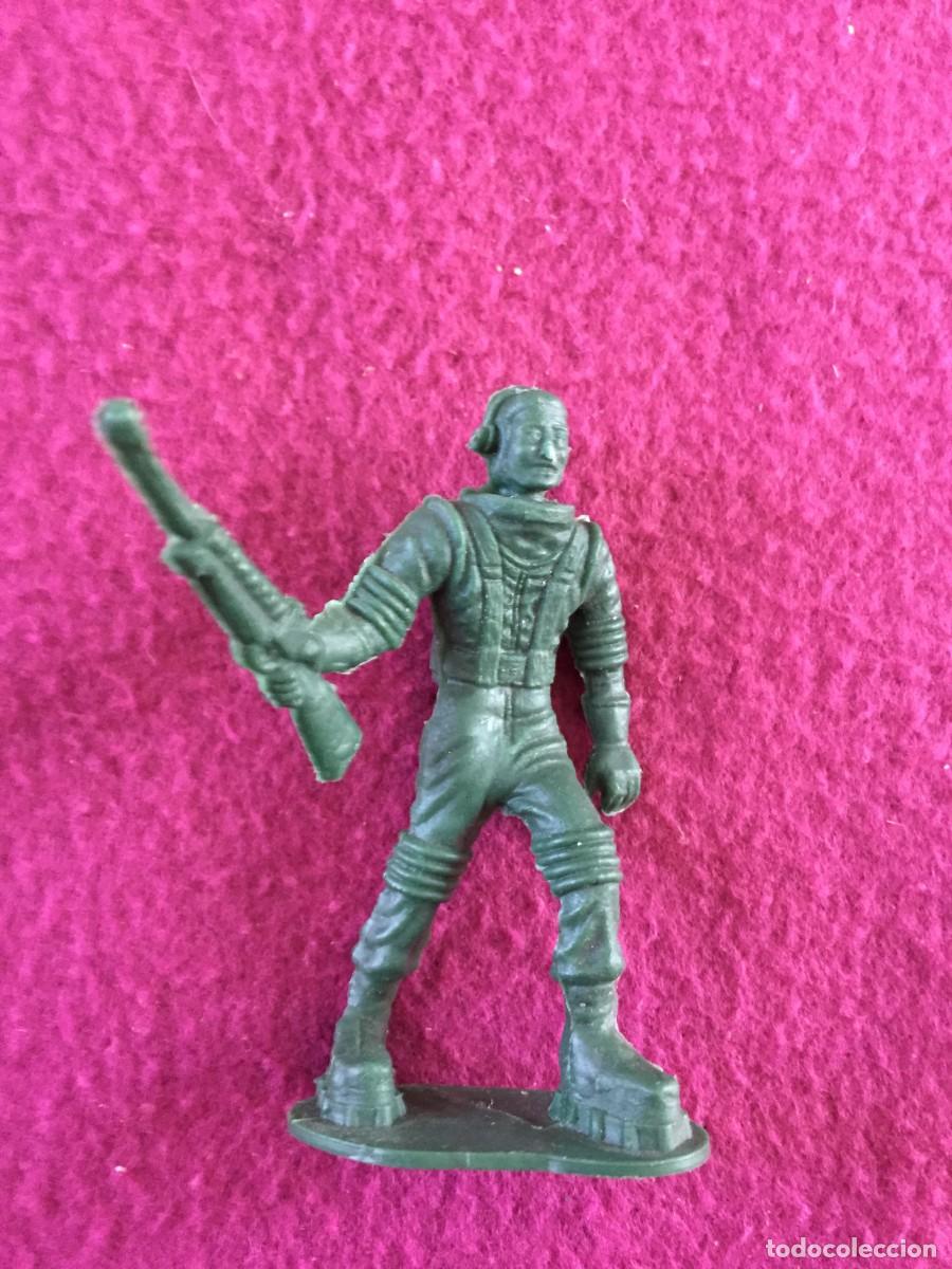 Figuras de Goma y PVC: Antigua Figura de Astronauta en Pl&aacute;stico Monocromo . A&ntilde;o 1970s