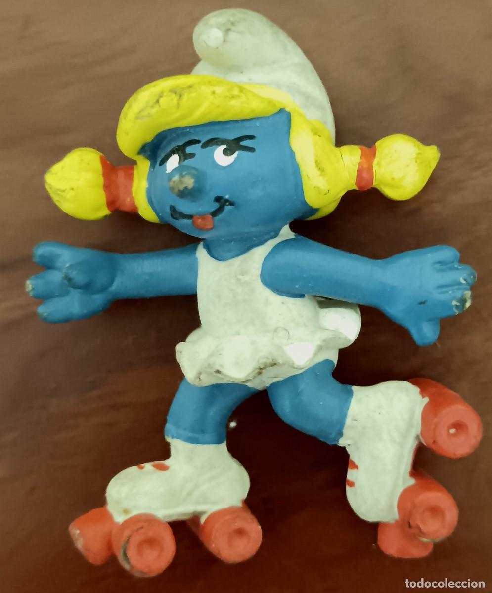 Figuras de Goma y PVC: FIGURA PITUFA PATINADORA A&Ntilde;OS 80 6 CM. ALTURA