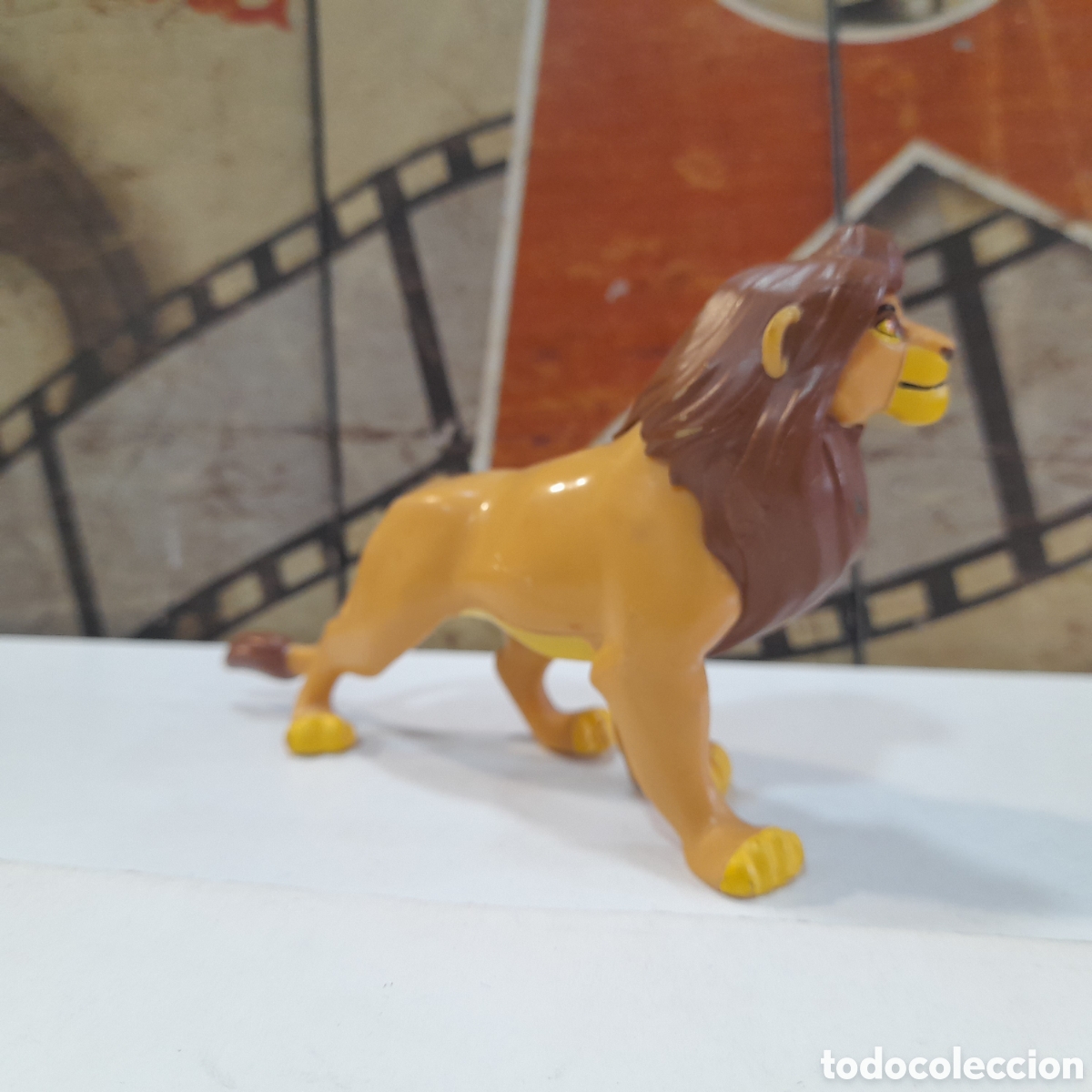 Figuras de goma y PVC: Figura del Rey Le&oacute;n: Simba - Foto 2