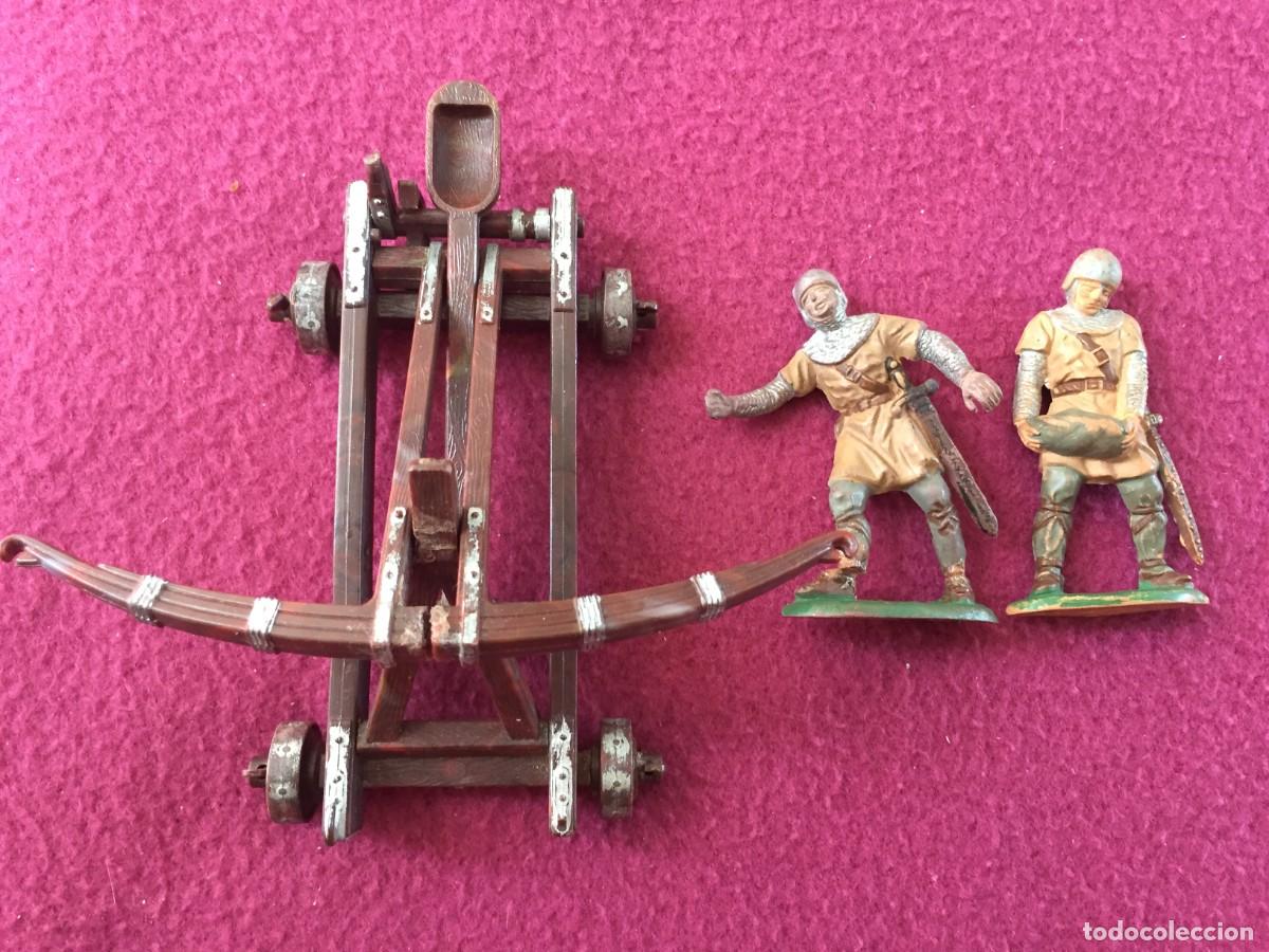 Figuras de Goma y PVC: CATAPULTA DE REAMSA CON SERVIDORES EN GOMA