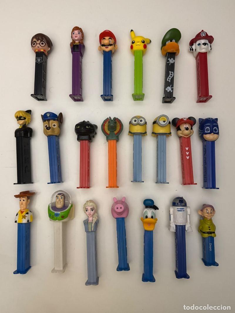 Figuras de Goma y PVC Dispensador PEZ: Lote de 21 dispensadores PEZ originales de personajes coleccionables