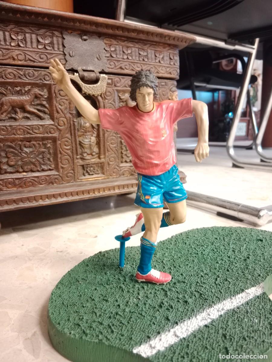 Gummi- und PVC-Figuren: FIGURA / MU&Ntilde;ECO - FTCHAMPS - 15 CM - PUYOL 5 - SELECCION ESPA&Ntilde;OLA - ESPA&Ntilde;A - FC BARCELONA