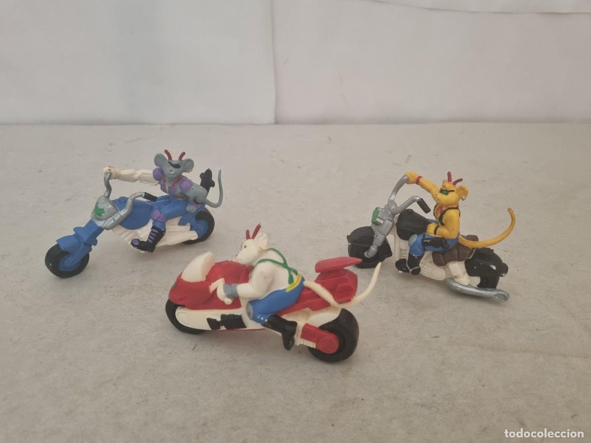 Figuras de Goma y PVC: Lote de 3 motoratones realizados en goma