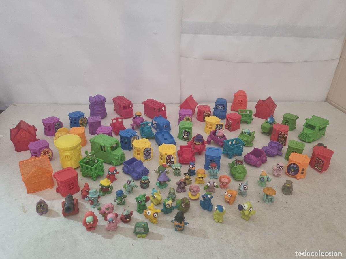 Figuras de Goma y PVC: Lote de mu&ntilde;ecos y accesorios zomlings