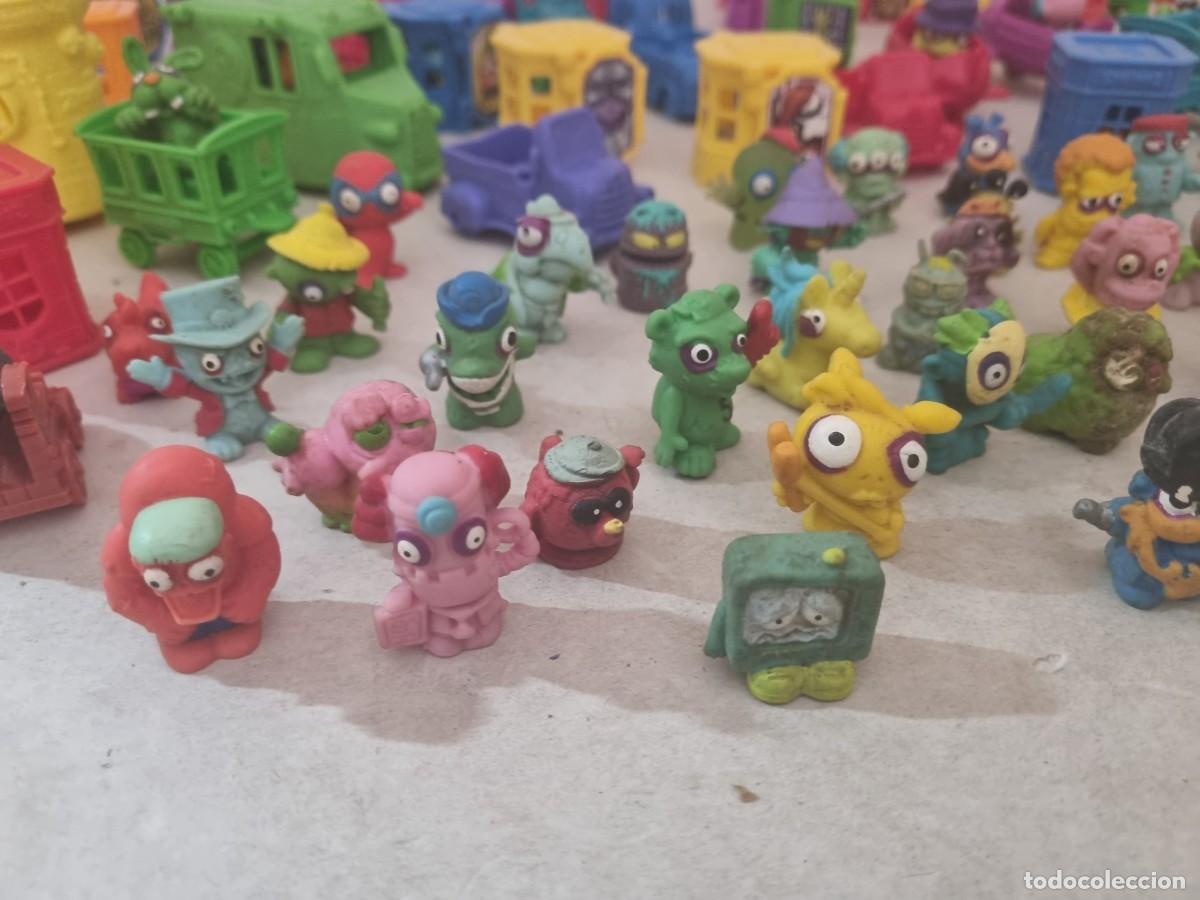 Figuras de goma y PVC: Lote de mu&ntilde;ecos y accesorios zomlings - Foto 3