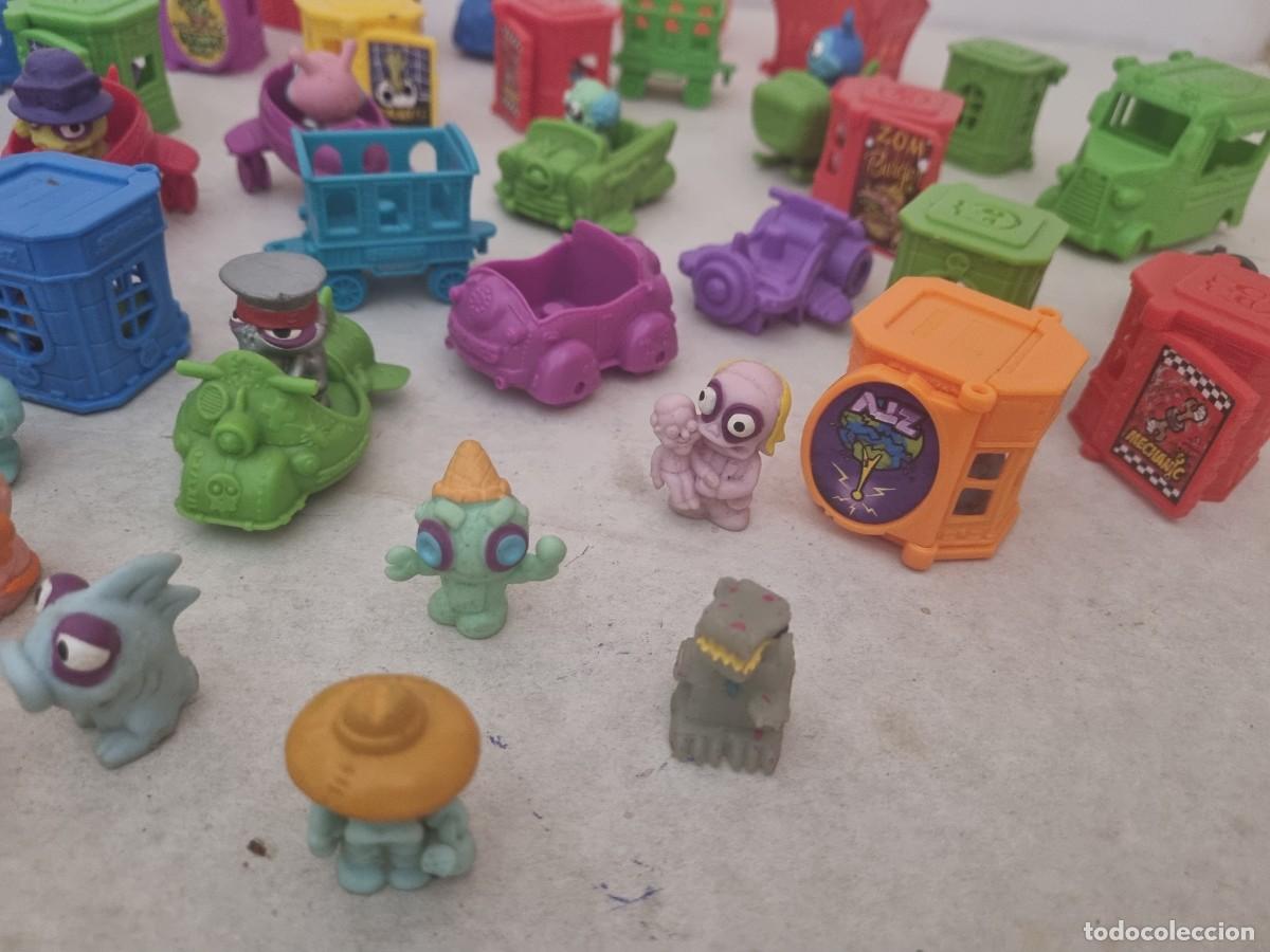 Figuras de goma y PVC: Lote de mu&ntilde;ecos y accesorios zomlings - Foto 7
