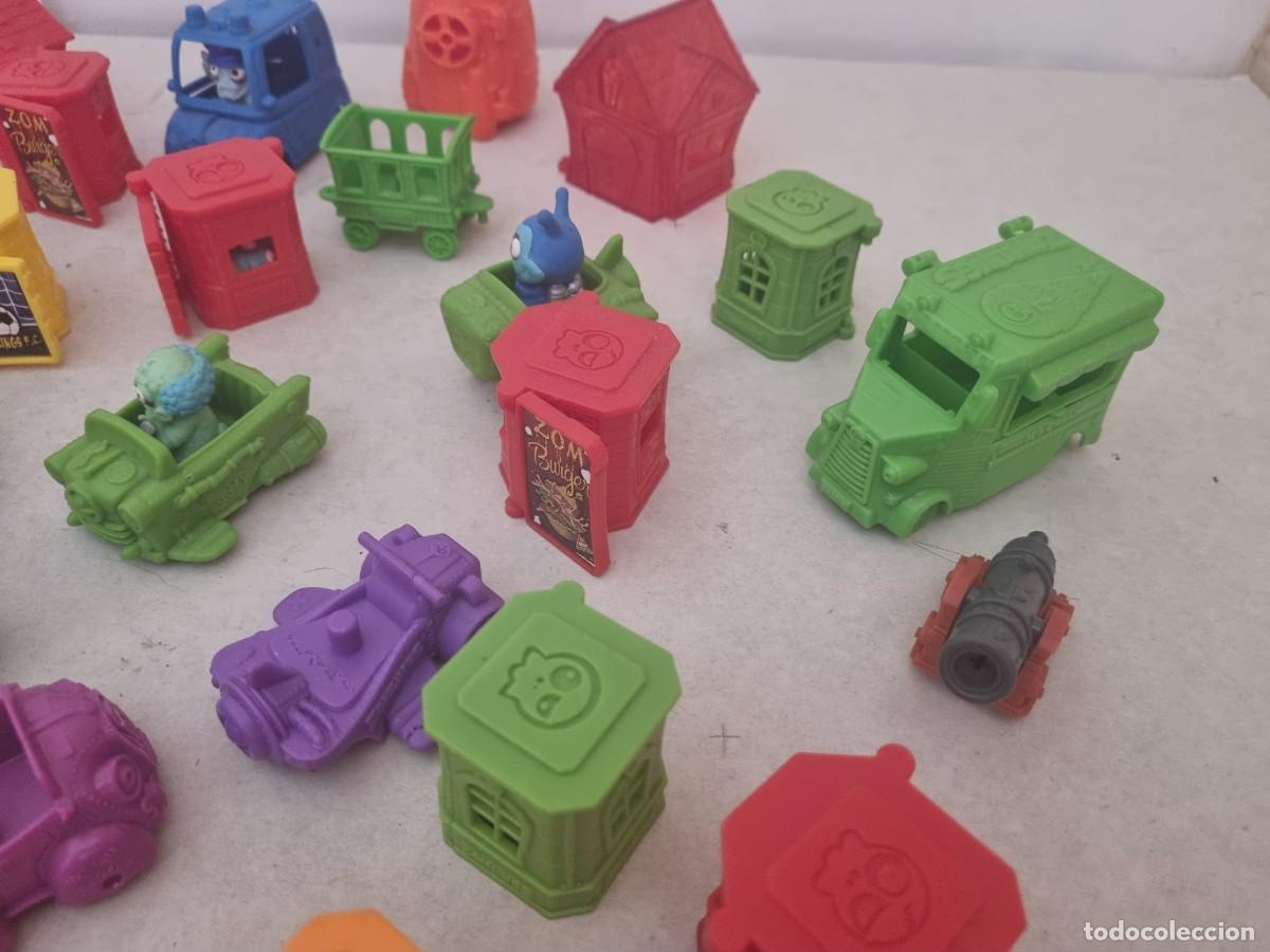 Figuras de goma y PVC: Lote de mu&ntilde;ecos y accesorios zomlings - Foto 9