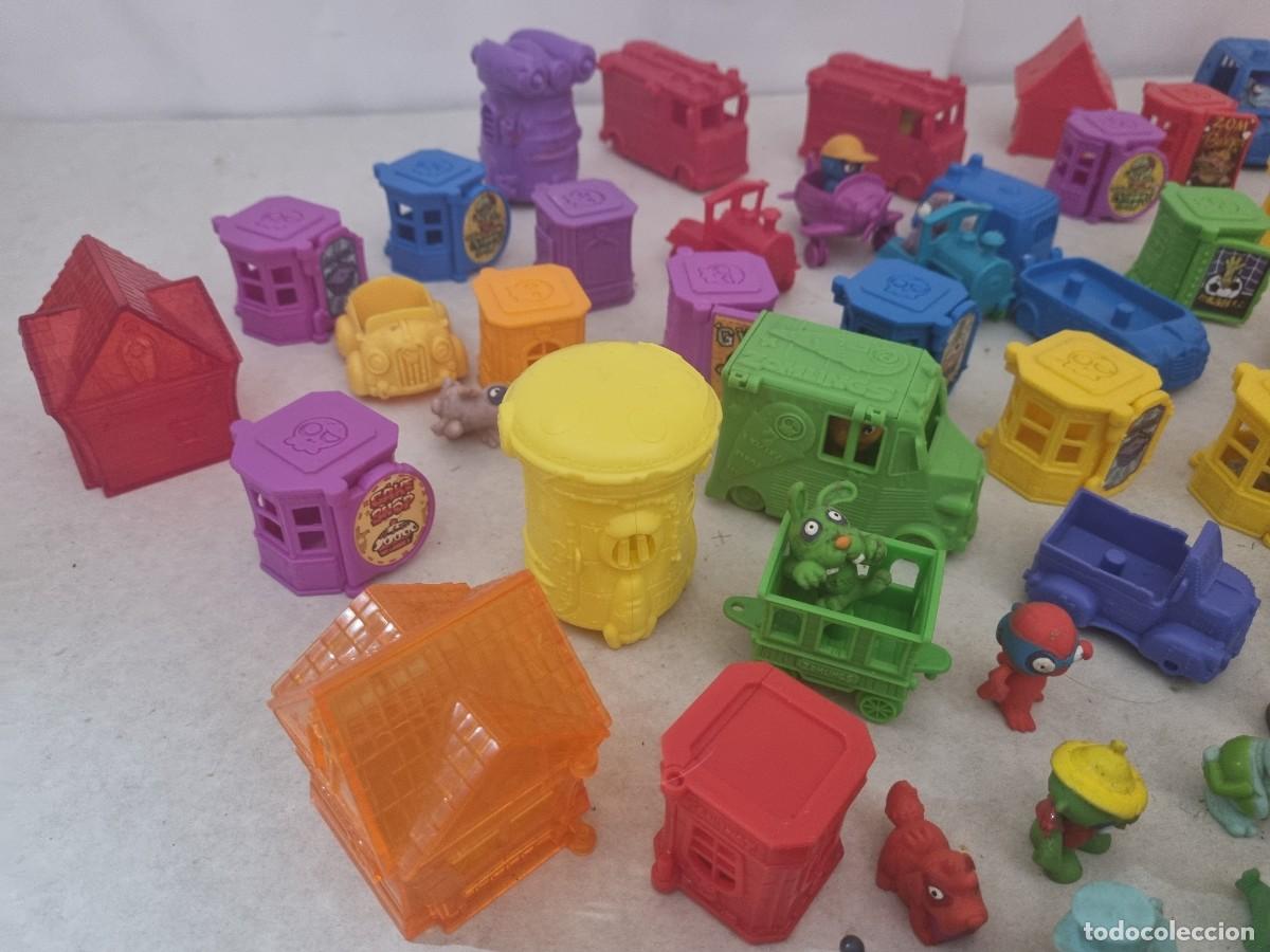 Figuras de goma y PVC: Lote de mu&ntilde;ecos y accesorios zomlings - Foto 16
