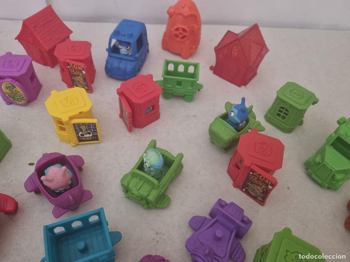 Figuras de goma y PVC: Lote de mu&ntilde;ecos y accesorios zomlings - Foto 24