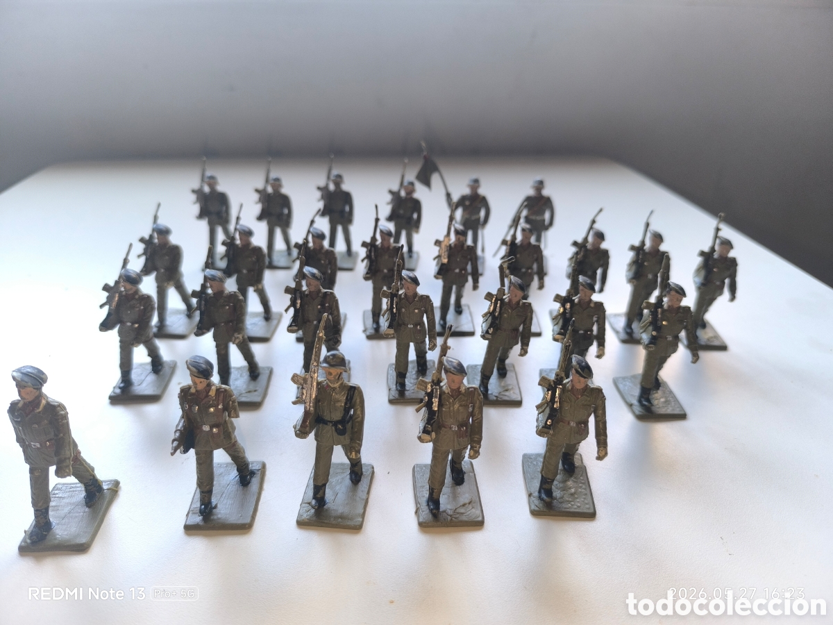 Figuras de Goma y PVC: Soldado desfile reamsa 26 unidades