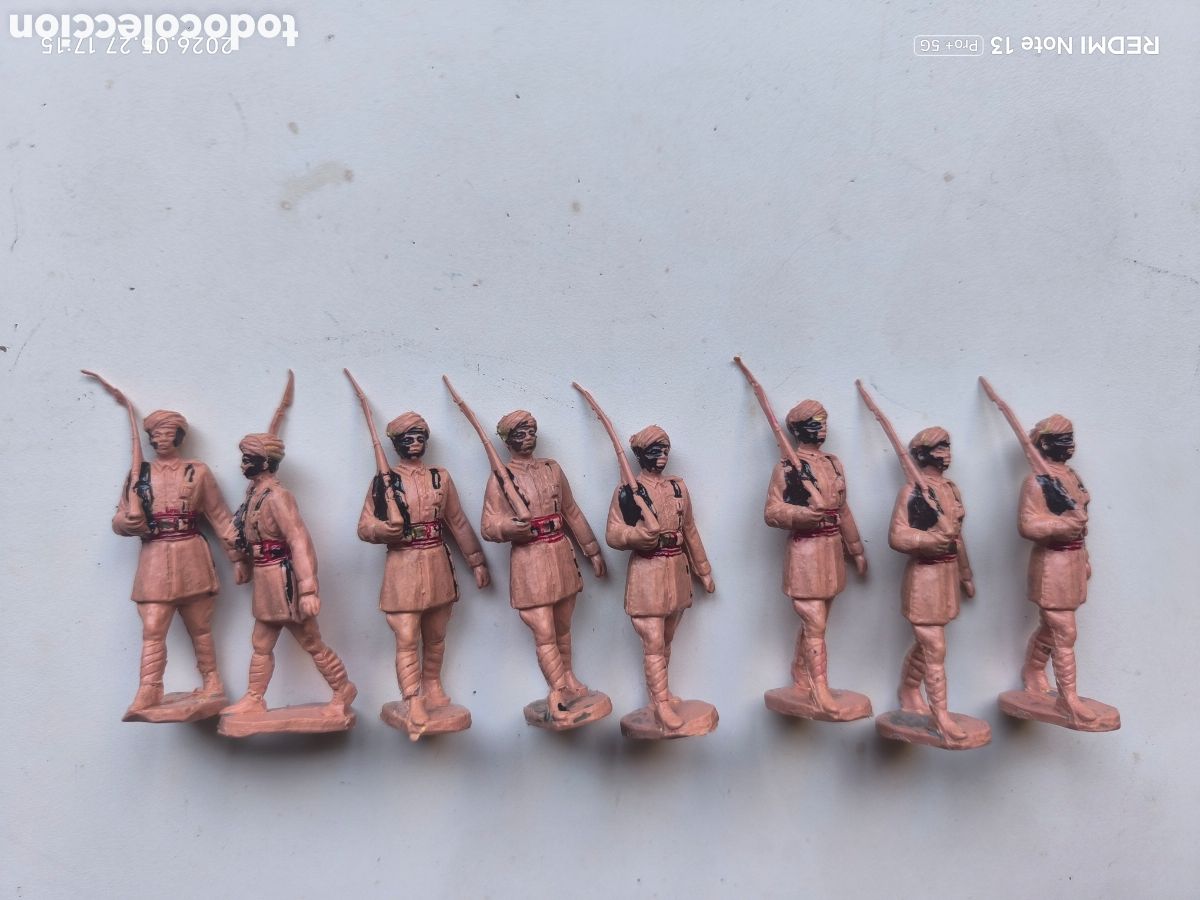 Figuras de Goma y PVC: Soldados &aacute;rabes figuras PVC algunos rotos
